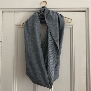 Lululemon Vinyasa Scarf